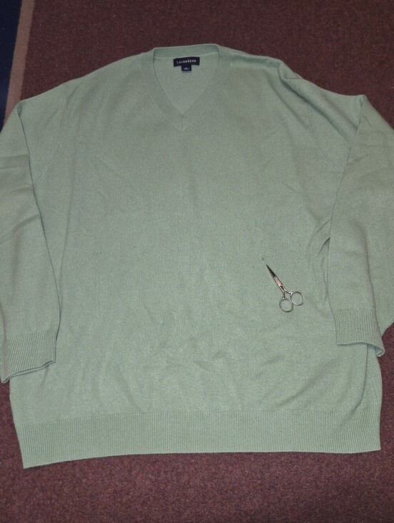 Lands' End Other - Men's Lands End Cashmere VNeck XXL small Holes On Front See Pics